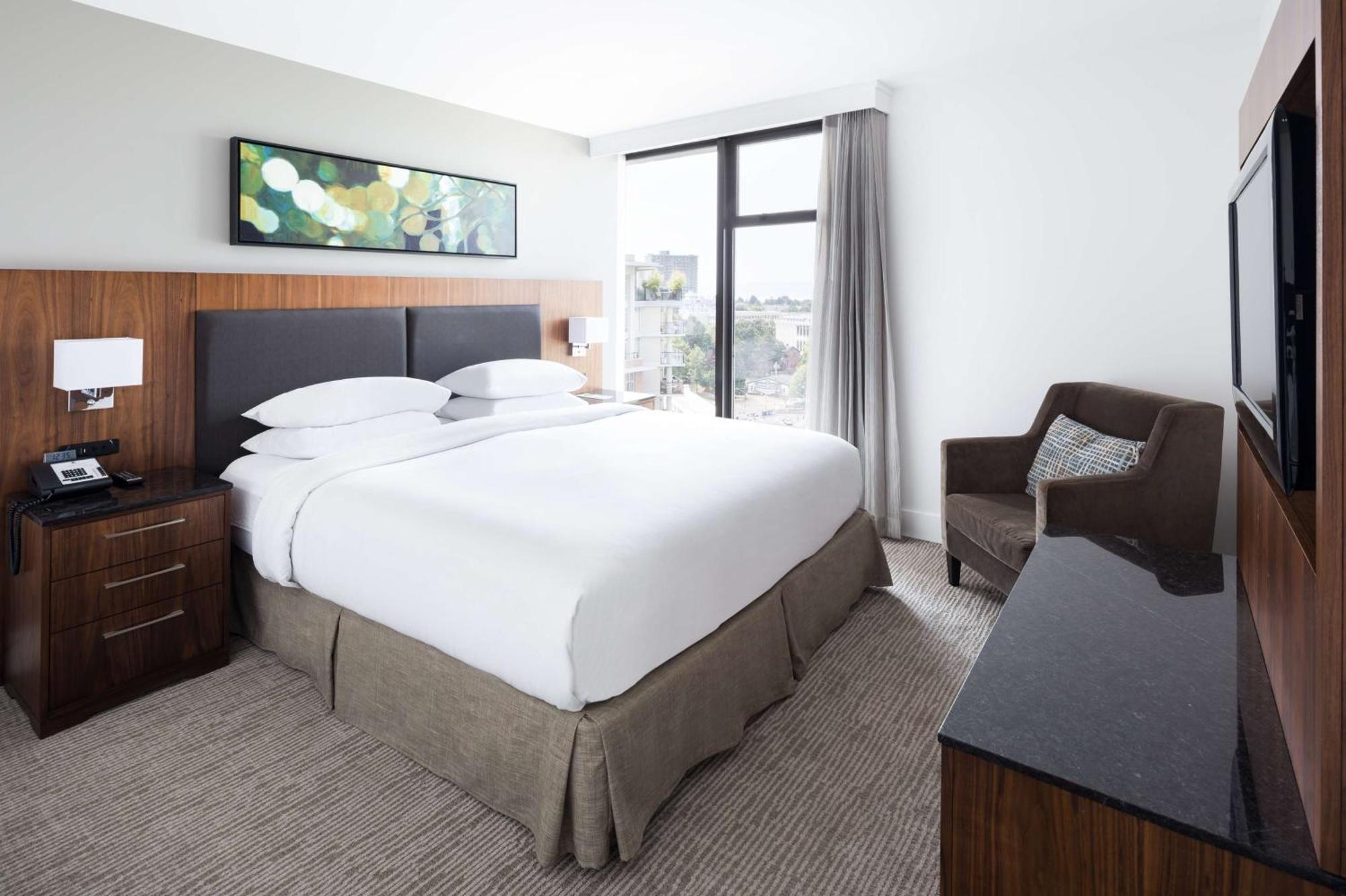 ดับเบิลทรี บาย ฮิลตัน โฮเต็ล แอนด์ สวีตส์ วิคตอเรีย Hotel วิกตอเรีย ภายนอก รูปภาพ