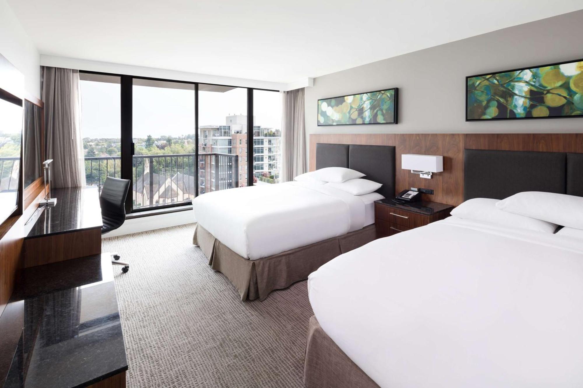 ดับเบิลทรี บาย ฮิลตัน โฮเต็ล แอนด์ สวีตส์ วิคตอเรีย Hotel วิกตอเรีย ภายนอก รูปภาพ