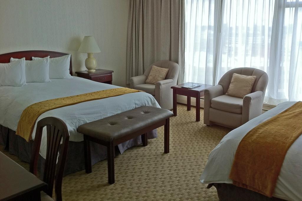 ดับเบิลทรี บาย ฮิลตัน โฮเต็ล แอนด์ สวีตส์ วิคตอเรีย Hotel วิกตอเรีย ภายนอก รูปภาพ